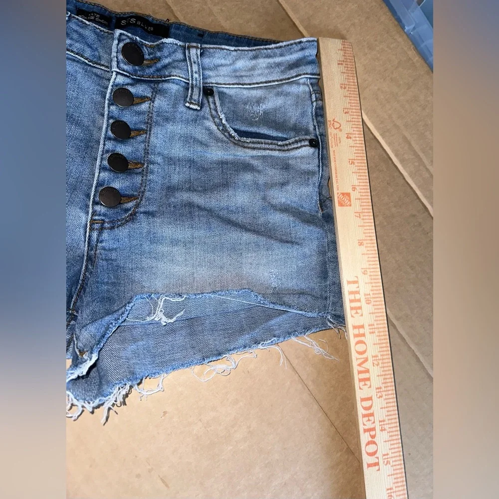 STS Blue Kate Cut Off High Rise Shorts size 26